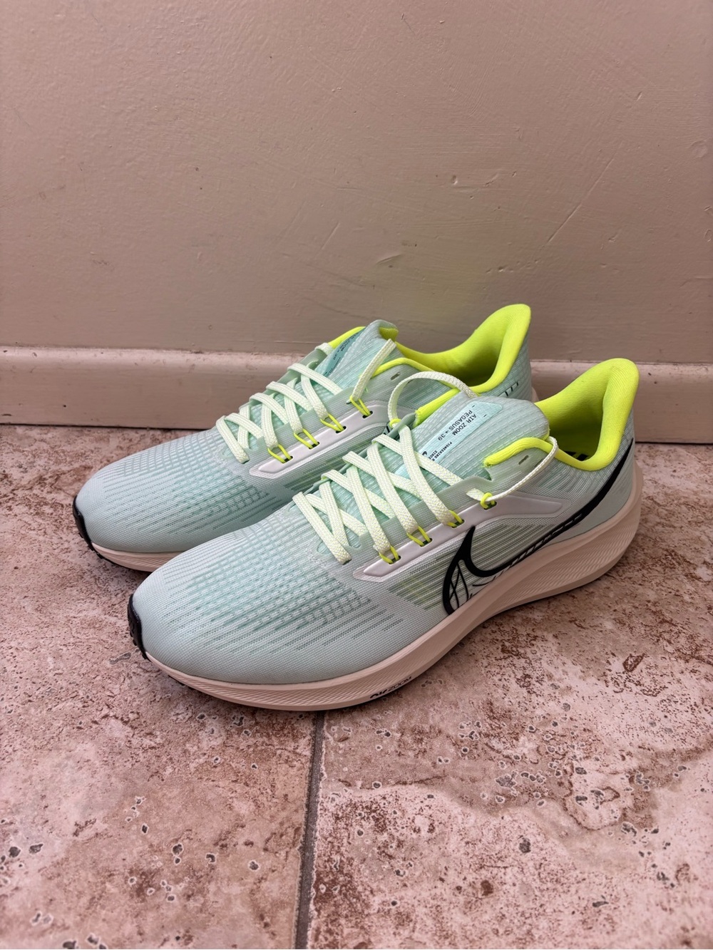 Nike Air Zoom Pegasus 39 'Barely Green' Men's Running Sneakers DH4071-301 11.5